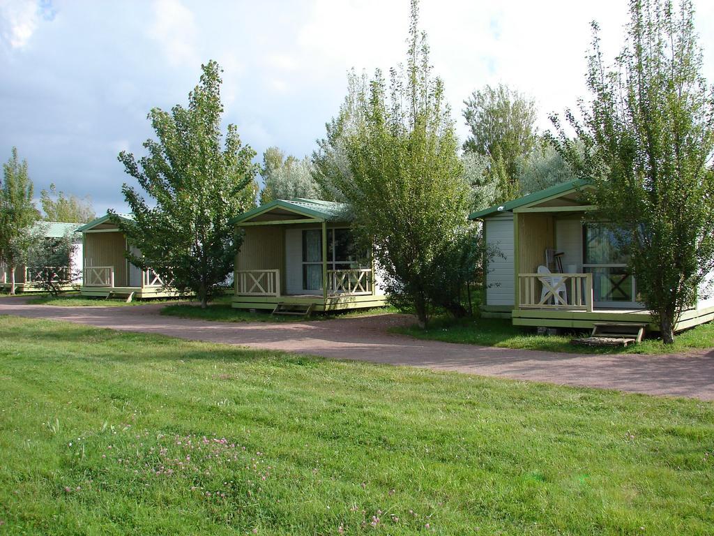 Camping Phare Ouest Saint-Denis-d'Oleron Exterior photo